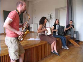 Sanne and Christian's class; photo by Bob Blacksberg